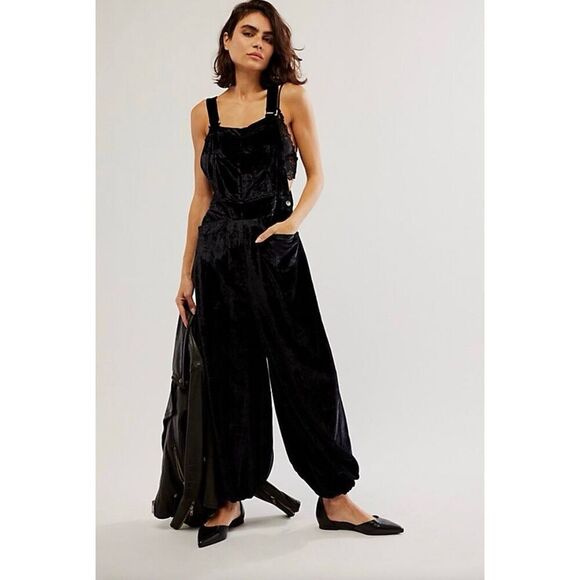 Free People Follow The Sun One Piece Velvet Overalls Black Size S - Picture 1 of 12